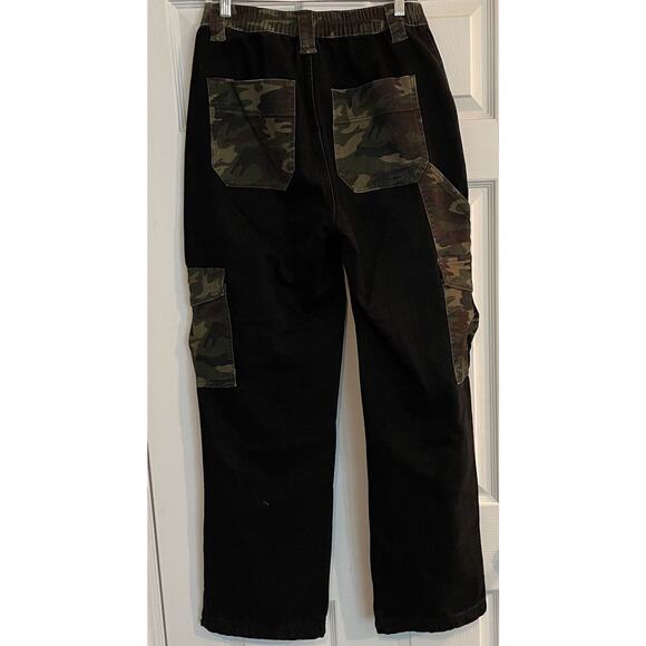 Fashion Nova Sz 11 Black Jeans Camo Cargo 90s Streetwear Retro Grunge Baggy - Picture 5 of 9